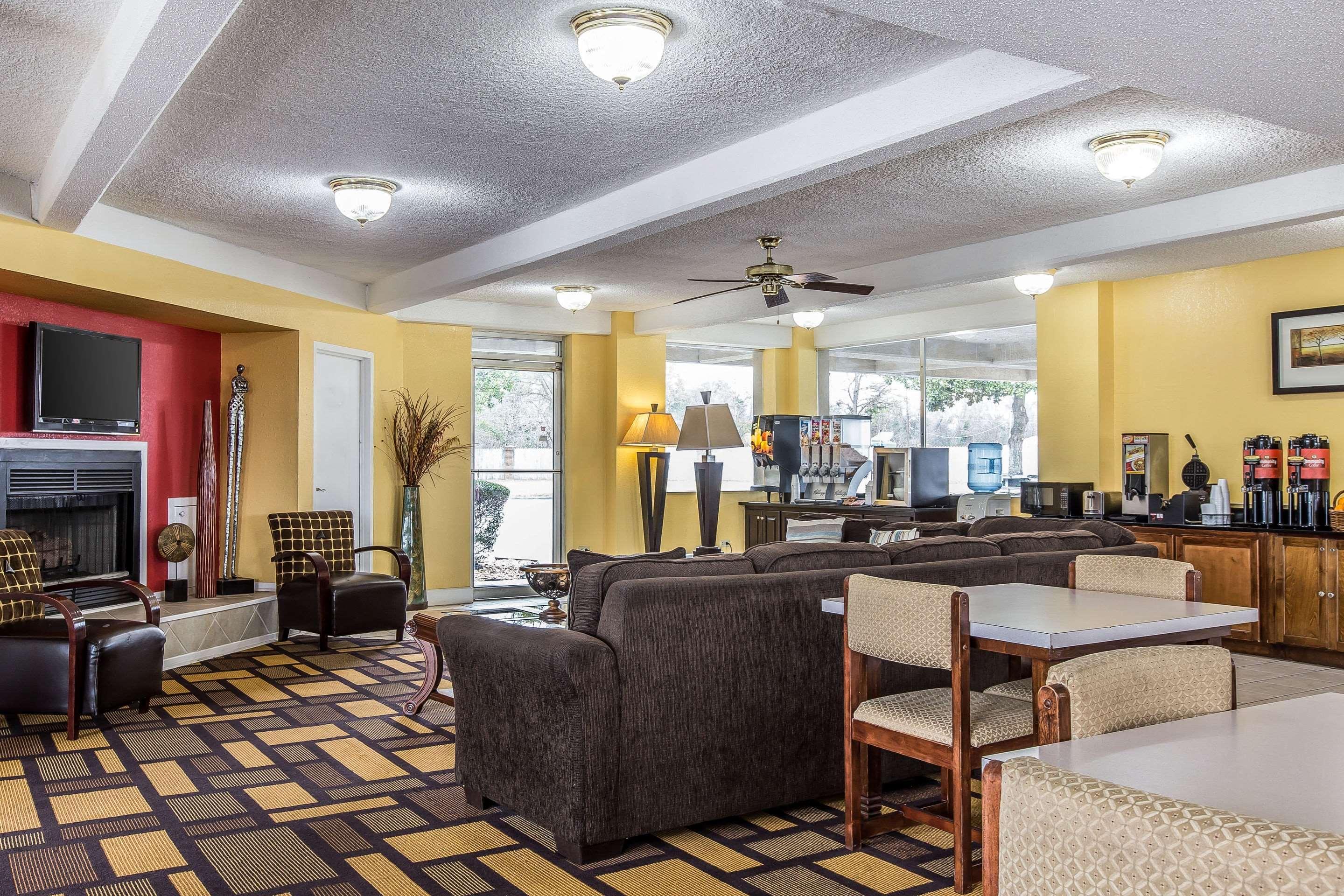 Econo Lodge Байрон Екстер'єр фото