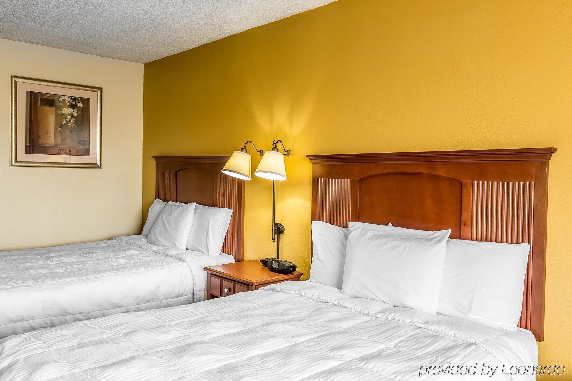 Econo Lodge Байрон Екстер'єр фото