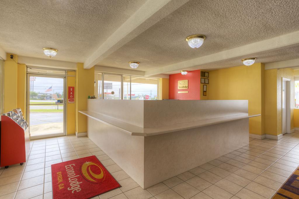 Econo Lodge Байрон Екстер'єр фото